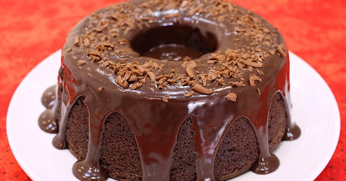 Bolo de Chocolate Chocolatudo Irresistível para Dias de TPM