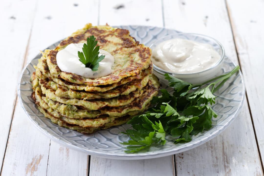 Panqueca de Espinafre com Molho Branco Simplesmente Divina