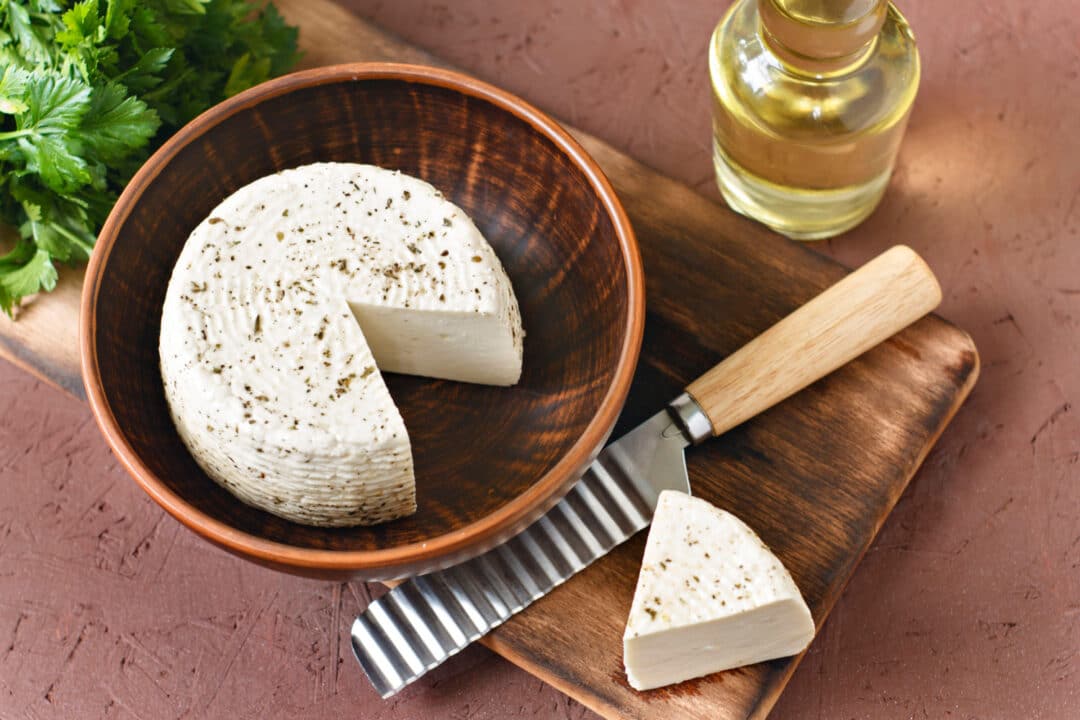 Queijo Temperado com Ervas com um toque especial da vovó