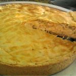 Empadão De Frango Da Vovó Traz Muito Sabor Em Cada Mordida