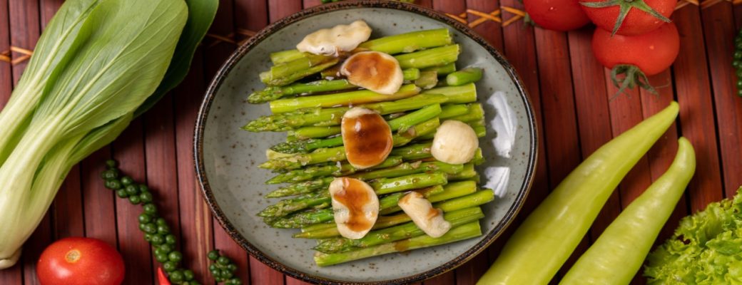 Aspargos Fritos Com Molho De Ostra: Um Toque Especial Na Cozinha
