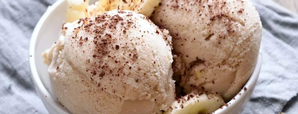 Bata Banana Congelada No Liquidificador E Tenha Um Sorvete Saudável Sem Lactose
