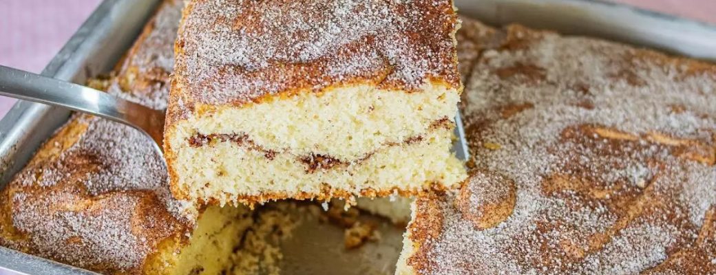 Bolo Delicioso Com Casquinha Crocante De Açúcar E Canela