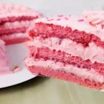 Bolo Recheado Com Mousse De Morango
