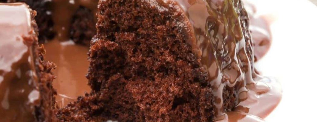 Desperte Seus Sentidos Com Nosso Exuberante Bolo De Chocolate!