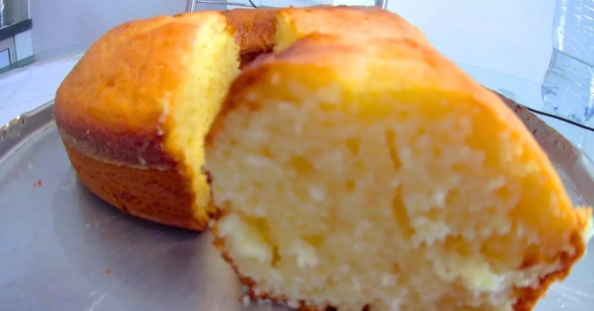 Bolo de Laranja com Creme de Leite Super Fofinho