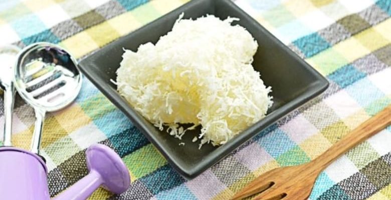 Bolo De Aipim Com Calda De Coco Divino