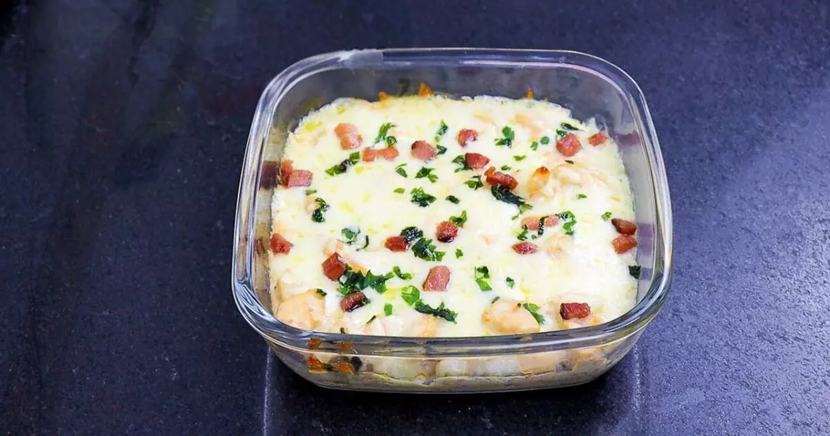 frango com creme de bacon