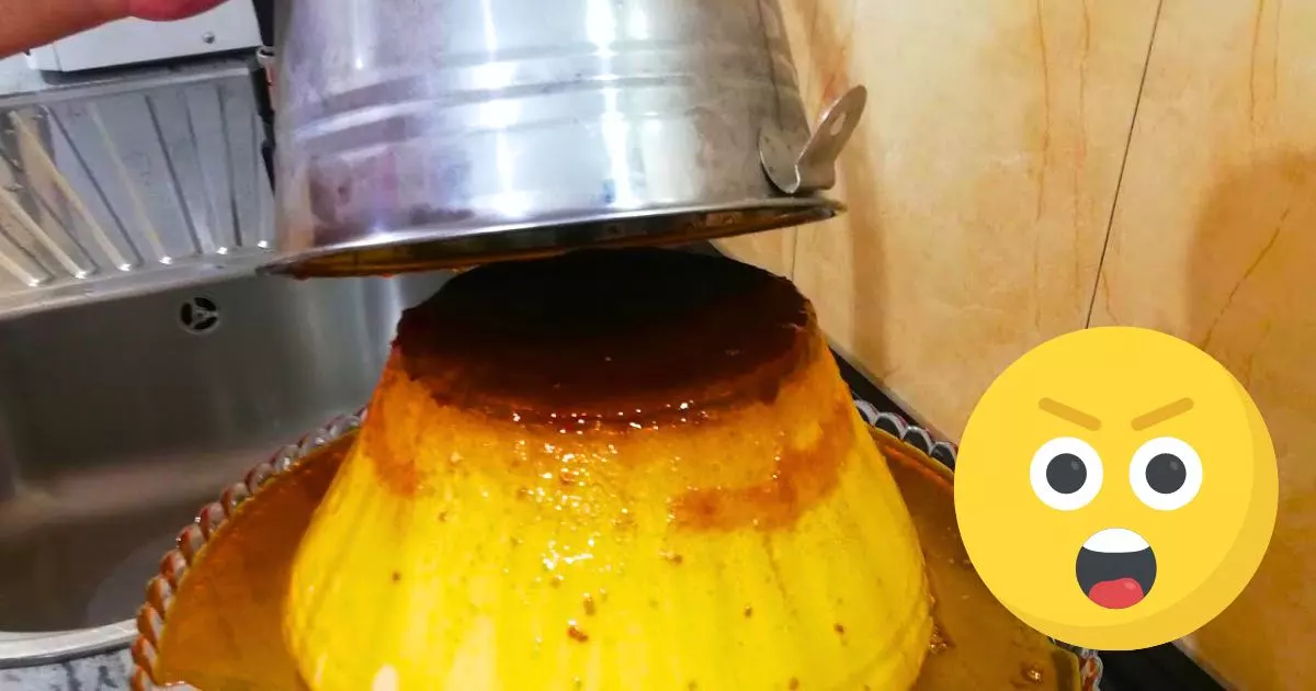 Pudim de leite condensado sem gelatina em balde