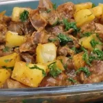 Moela De Frango Na Panela De Pressão Com Batatas