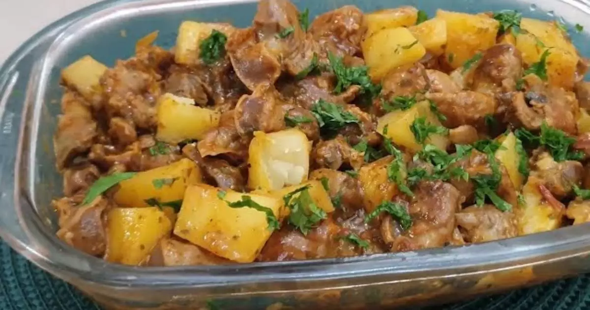 Moela de Frango na Panela de Pressão com Batatas