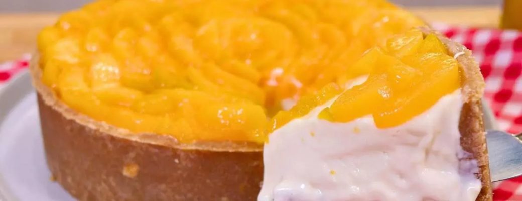 Torta De Pêssego Que Não Vai Ao Fogo E Com Recheio De Três Ingredientes