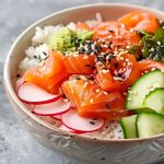 Veja Como Fazer O Delicioso Poke De Salmão