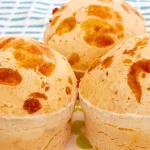 Bolinhos Sem Trigo Com Queijo Derretido