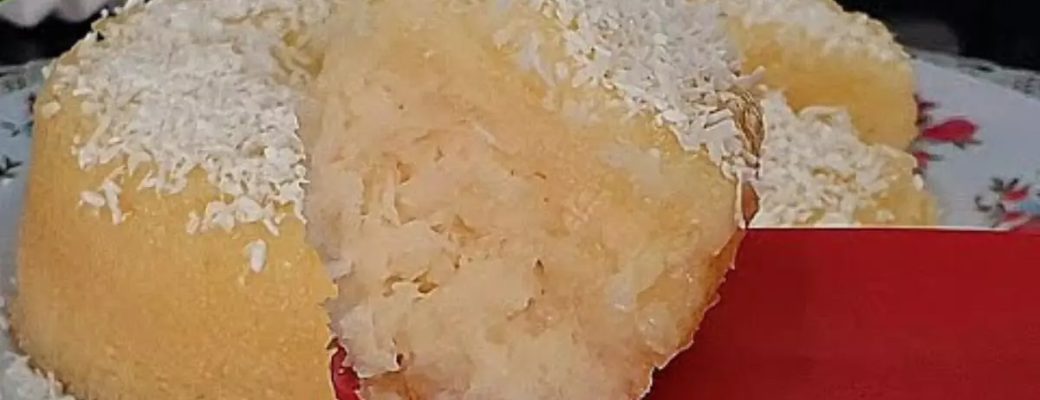 Bolo Cremoso De Coco Sem Farinha De Trigo Que Parece Um Pudim