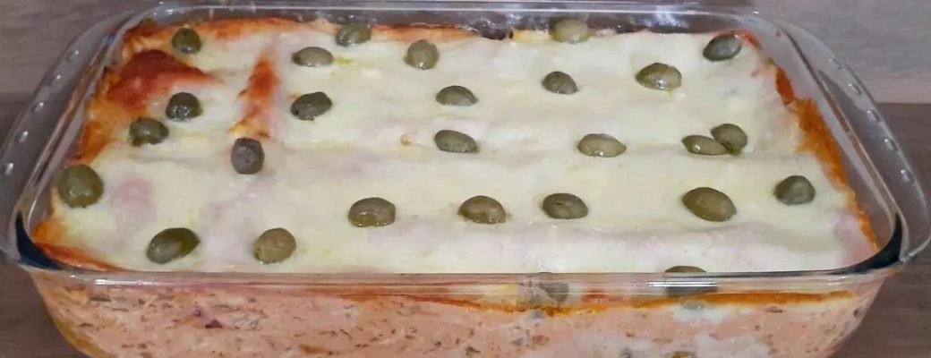 Lasanha De Frango Com Dois Tipos De Molhos