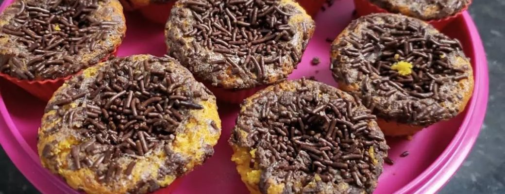 Cupcakes De Cenoura Com Brigadeiro