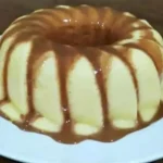 Manjar De Maracujá Com Calda De Chocolate