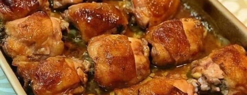 MACIAS As Sobrecoxas De Frango Assadas Crocante Por Fora Saborosa Demais Aprenda Já