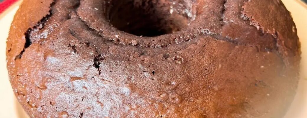 O Bolo Fofinho De Chocolate Com Avelã é Simples, Prático E Tem Sabor Incrível. Aprenda...