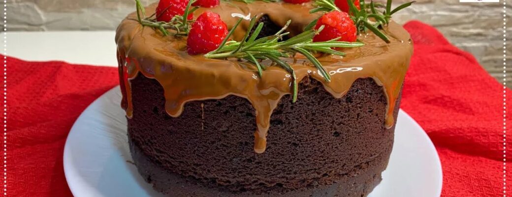 Prepare Um Bolo De Chocolate Simples E Molhadinho Para Sua Ceia. Fácil, Econômico E Perfeito...