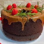 Prepare Um Bolo De Chocolate Simples E Molhadinho Para Sua Ceia. Fácil, Econômico E Perfeito...