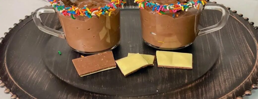 Aprenda A Fazer Um Chocolate Quente Cremoso De Brigadeiro Delicioso E Fácil! Receita Perfeita Para...