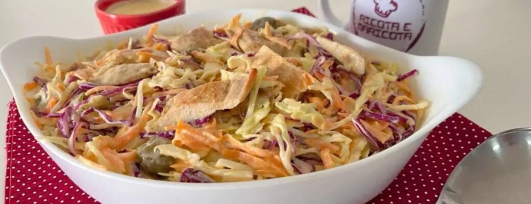 Aprenda A Preparar A Salada Cremosa De Repolho Com Frango Deliciosa, Refrescante E Cheia De...