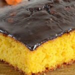 Bolo De Cenoura Fofinho De Liquidificador, Fácil E Rápido. Receita Prática Com Cobertura De Chocolate!...
