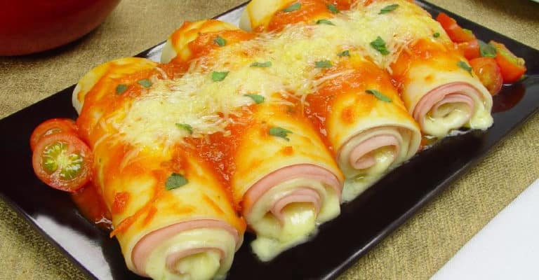 Canelone De Presunto E Queijo Com Massa De Pastel
