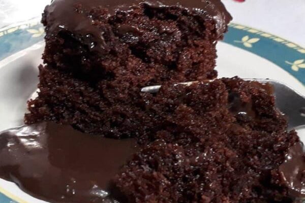 Bolo De Chocolate Simples E Fácil De Preparar Vem Ver