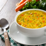 Receita Clássica De Sopa De Macarrão Para Toda Família
