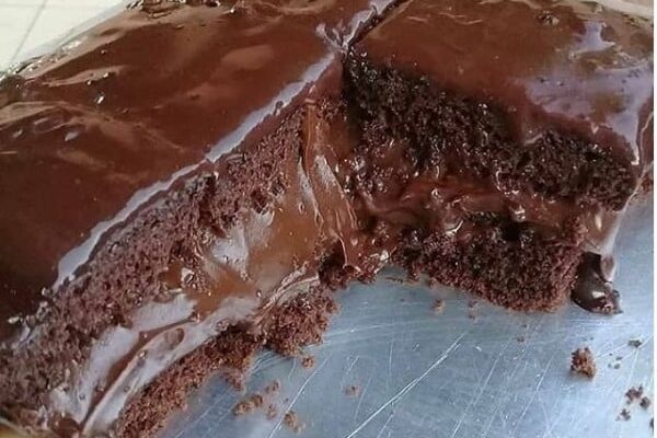 Bolo De Chocolate Com Brigadeiro: Receita Fácil E Deliciosa