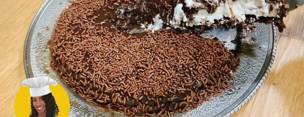 Bolo De Marshmallow Com Brigadeiro Cremoso E Delicioso! Aprenda Essa Receita Incrível Para Surpreender Sua...