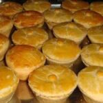 Empadinhas De Queijo Irresistíveis: Crocantes Por Fora E Cremosas Por Dentro
