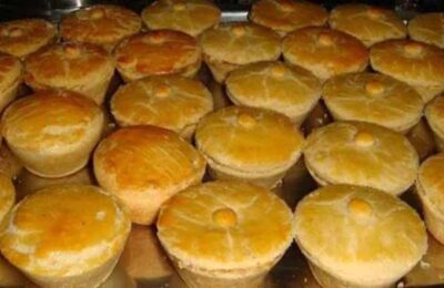 Empadinhas De Queijo Irresistíveis: Crocantes Por Fora E Cremosas Por Dentro