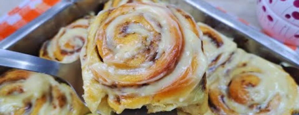 Receita Perfeita De Rolinhos De Canela Macios E úmidos...