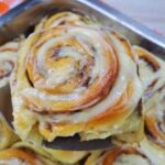 Receita Perfeita De Rolinhos De Canela Macios E úmidos...
