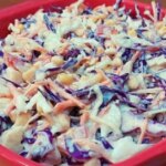 Salada De Repolho Cremoso Com Maçã, Leve, Refrescante E Perfeita Para Qualquer Refeição!...