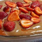 Sobremesa De Chocolate E Morango Com Bolo De Liquidificador! Receita Fácil, Cremosa E Irresistível, Perfeita...