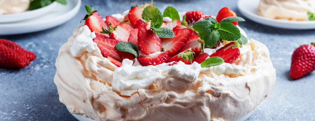 Como Fazer Merengue De Morango Crocante E Cremoso!
