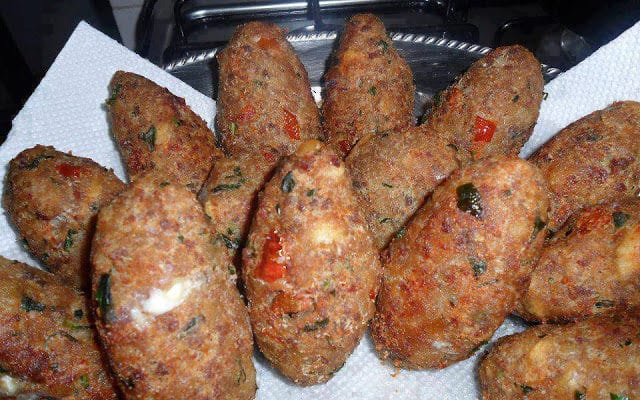 Bolinho De Pão Com Requeijão - Confira