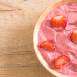 Como Fazer Mousse De Morango Cremosa Em 15 Minutos!