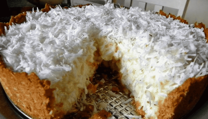 Torta Gelada De Coco Dos Deuses Uma Sobremesa Celestial