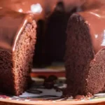 Bolo Chocolatudo De Páscoa Fofinho E Muito Gostoso é Perfeito Para Adoçar Sua Celebração. Veja...