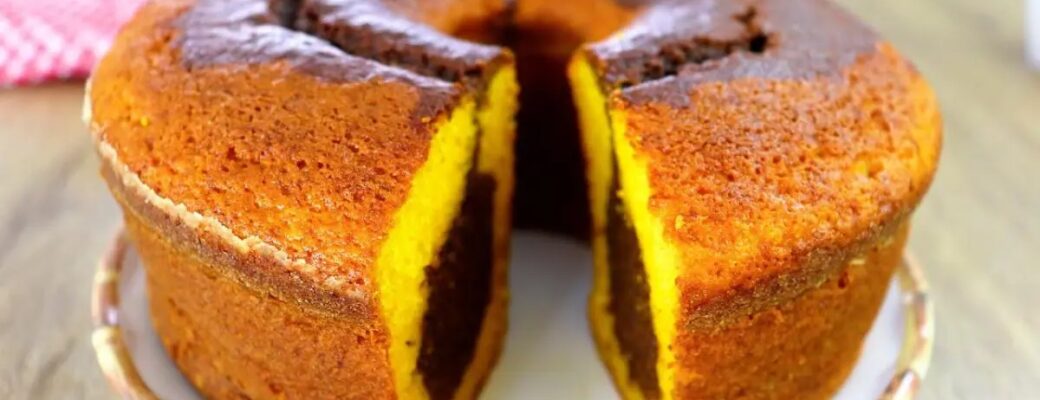 Um Bolo De Cenoura Diferente, Com Mescla De Chocolate E Massa Bem Fofinha....
