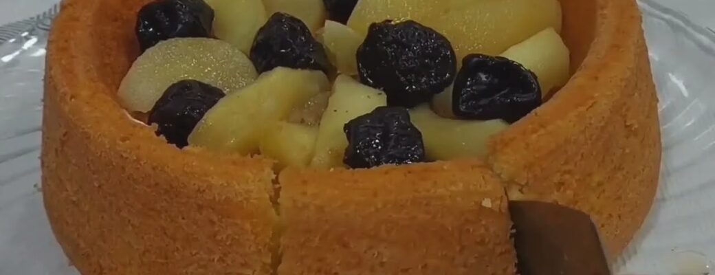 Prepare Um Incrível Bolo De Laranja Maçã E Ameixas Para Surpreender Com Sabor E Simplicidade....