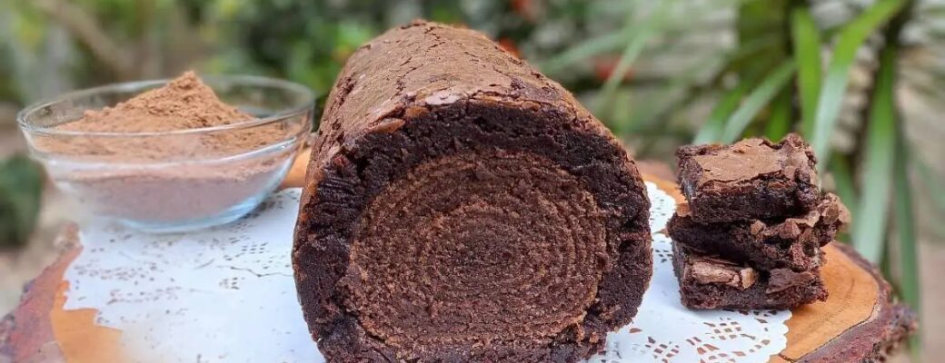 Bolo De Rolo Brownie Chocolate Divinamente Único Mistura Duas Delícias Em Uma Só Receita Incrível....