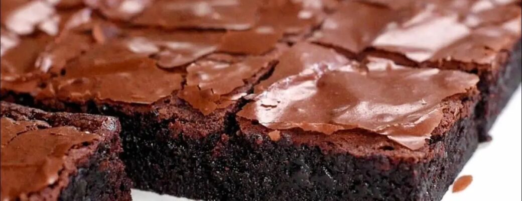 Brownie Sem Chocolate Nem Manteiga, Mas Super Fudgy E Fácil....