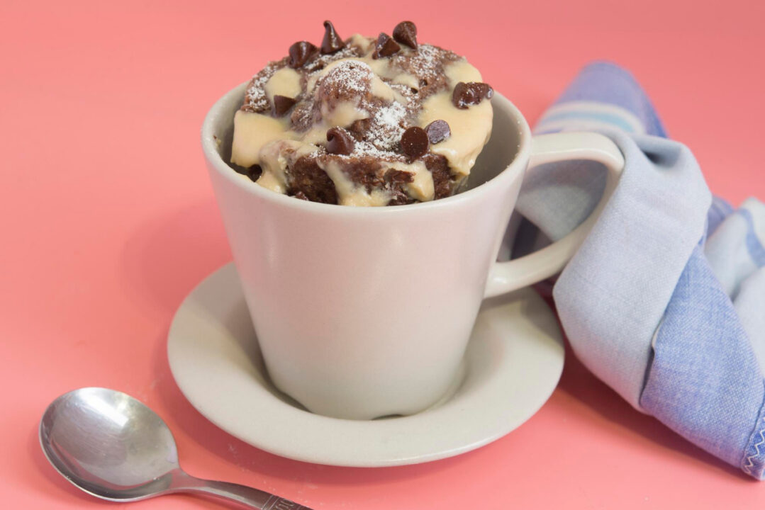 Como Fazer Bolo de Caneca Perfeito no Micro-ondas!